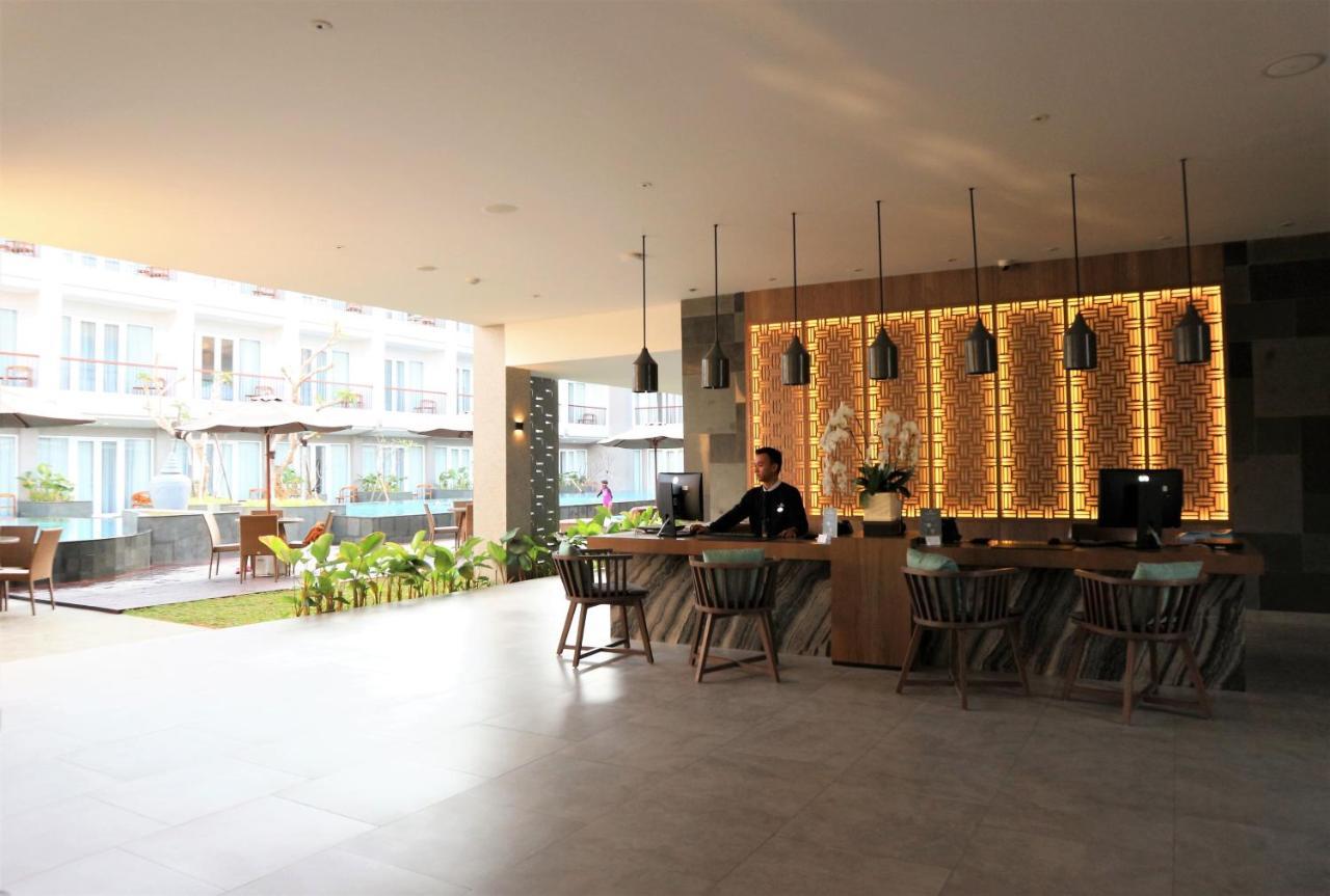 Hotel Santika Garut Exterior foto