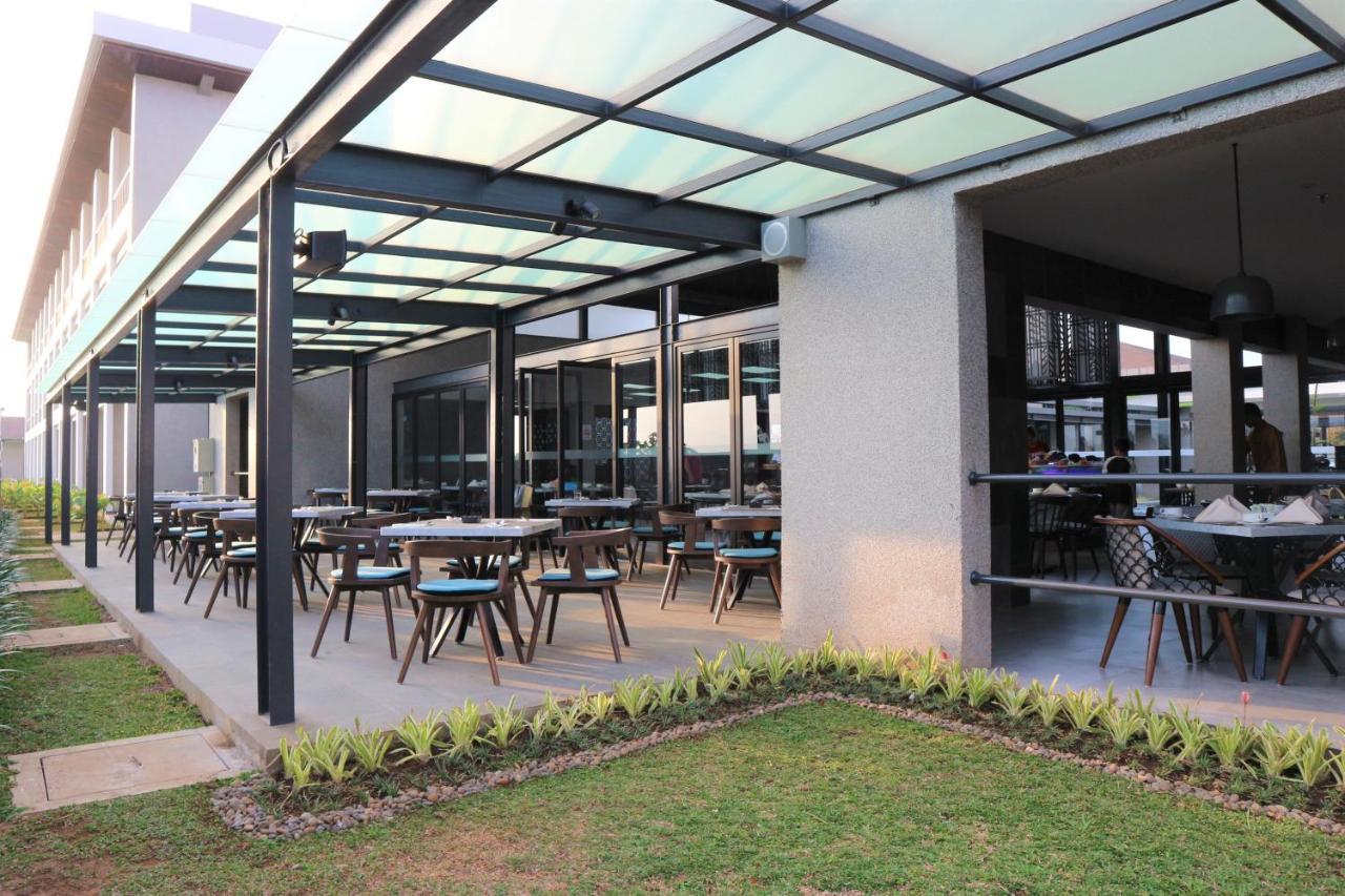 Hotel Santika Garut Exterior foto